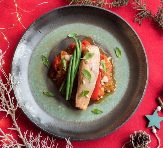 Lašiša su daržovėmis