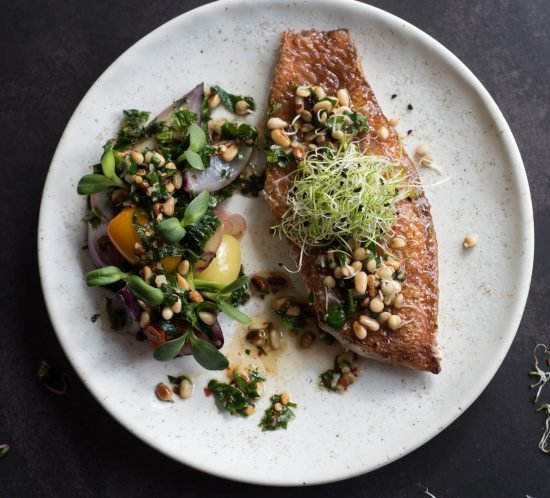 Jūrinio ešerio filė su daigais ir kedro riešutais